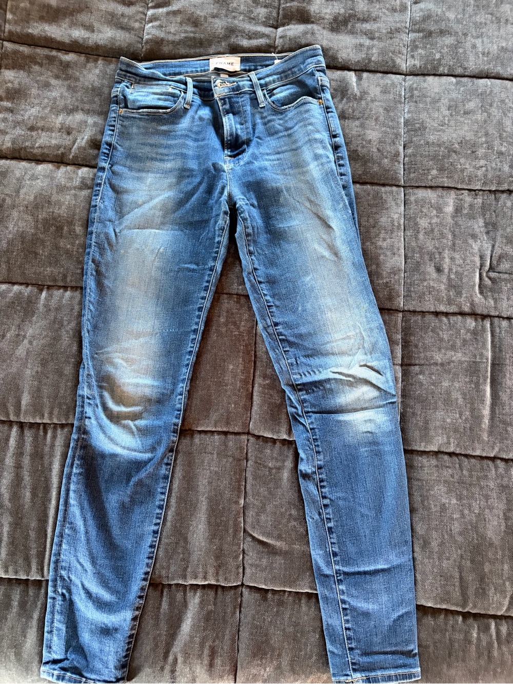 Frame size 27 Slim Mid-Rise Women's Jeans in Blue